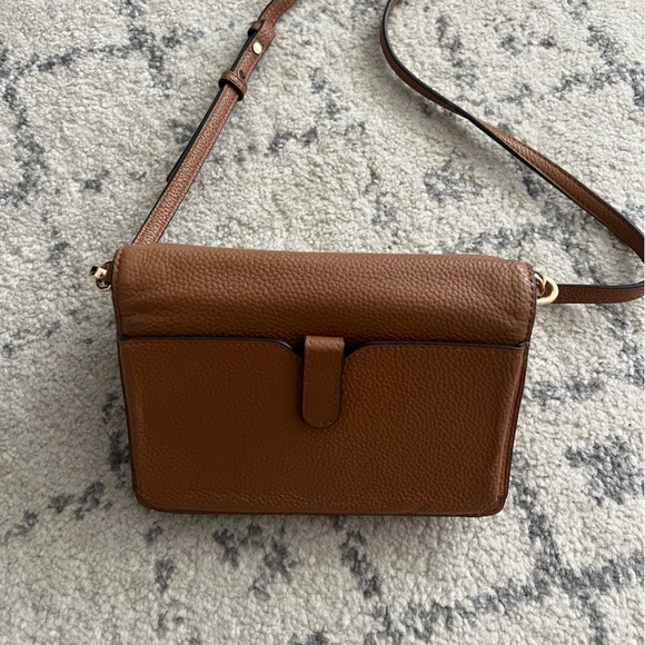 Michael Kors Small Crossbody Wallet - Picture 4 of 4